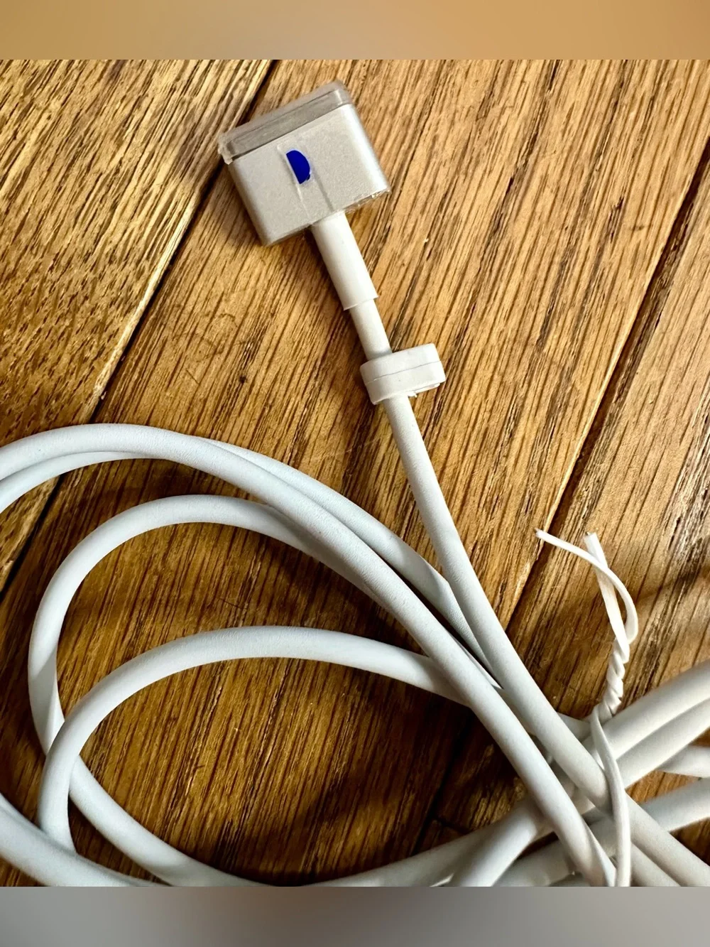 Apple White MagSafe Power Adapter with Detachable Cable